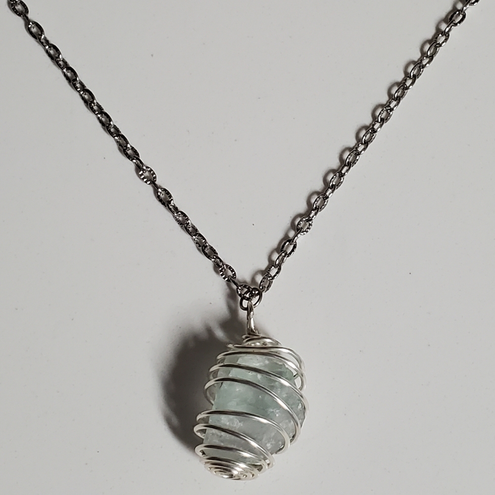 Quartz clear green stone pendent handmade stainless steel necklace